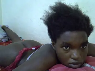 Princess-scovia  live sex cam