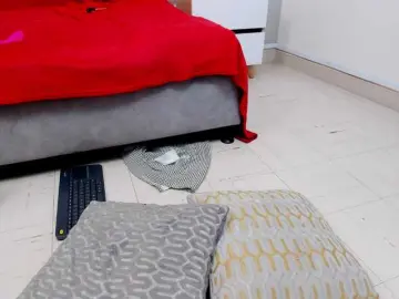 Steacy-19  live sex cam