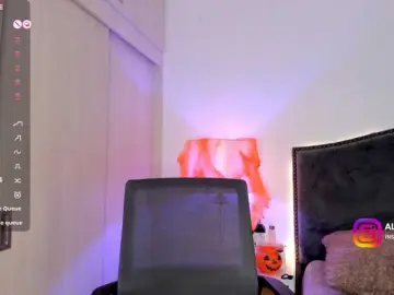 AlannaBlake  live sex cam