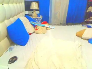 HOTLILLIE  live sex cam