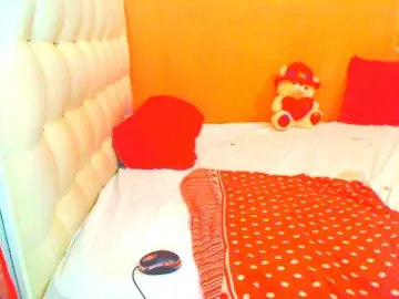 HOTLILLIE  live sex cam