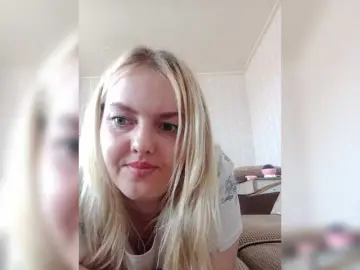 NellieVega  live sex cam