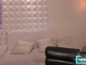 SophiePalmer  live sex cam