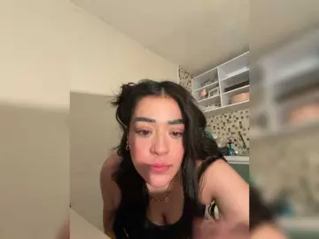 Soytunoviafavorita0104  live sex cam
