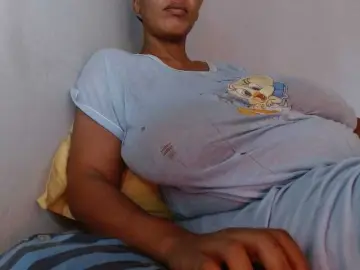 Diamondboobs44dddx  live sex cam