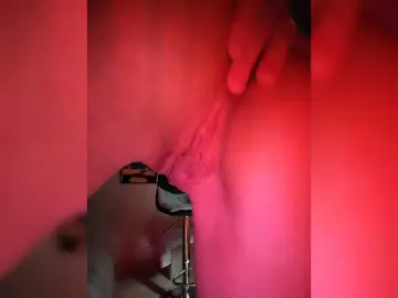 Tenderi  live sex cam