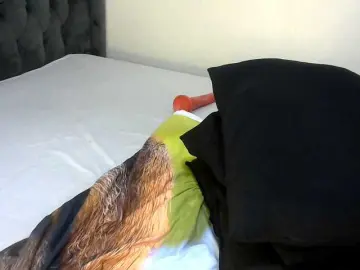 Thebooty21  live sex cam