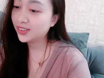 Amy-Yong  live sex cam