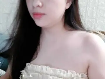 Amy-Yong  live sex cam
