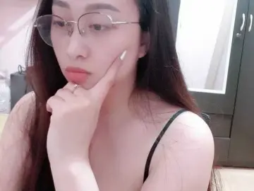 Amy-Yong  live sex cam