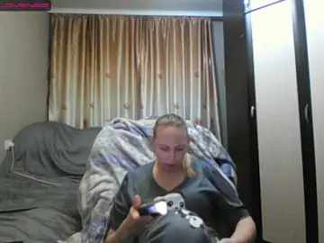 Sona891  live sex cam