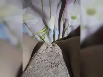 VeronicaHotts  live sex cam