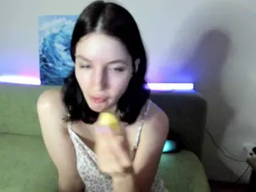 Victoria1  live sex cam