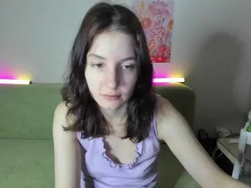 Victoria1  live sex cam