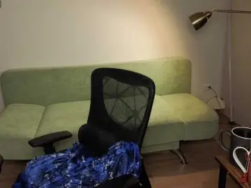 Victoria1  live sex cam