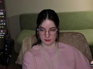 Victoria1  live sex cam