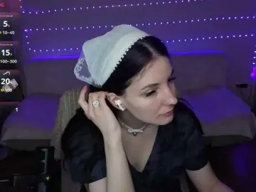 Victoria1  live sex cam