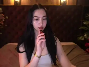 WildKittenX  live sex cam