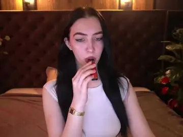 WildKittenX  live sex cam