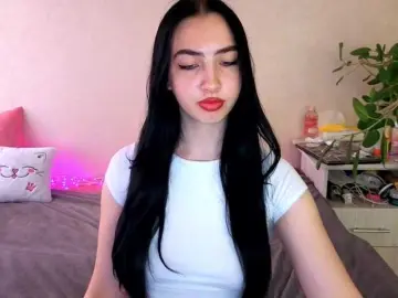 WildKittenX  live sex cam