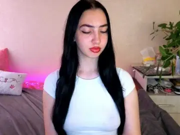 WildKittenX  live sex cam