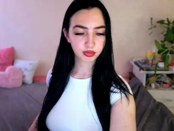 WildKittenX  live sex cam
