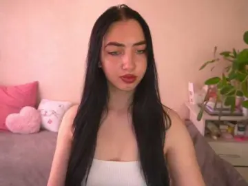 WildKittenX  live sex cam