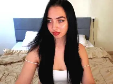 WildKittenX  live sex cam