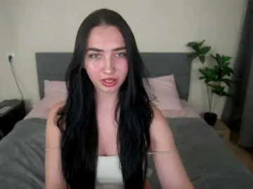 WildKittenX  live sex cam
