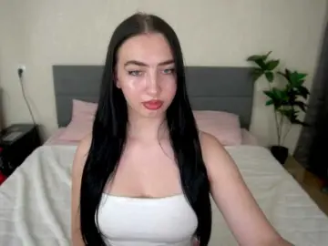 WildKittenX  live sex cam