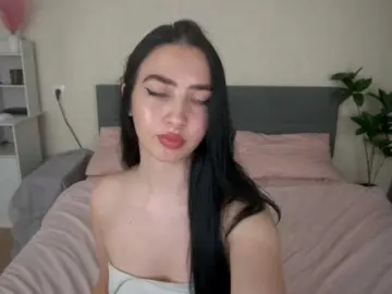 WildKittenX  live sex cam
