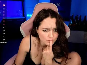 Cerann  live sex cam