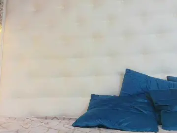 Karissia-x  live sex cam