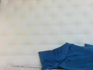 Karissia-x  live sex cam