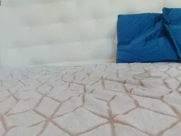 Karissia-x  live sex cam