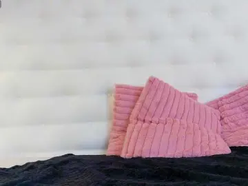 Karissia-x  live sex cam