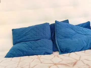 Karissia-x  live sex cam