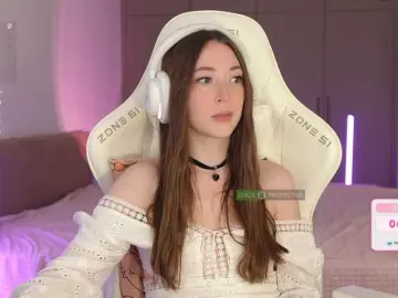 Lollipop-o  live sex cam