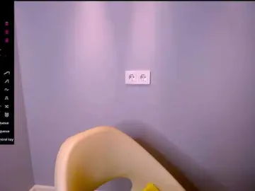 Bubbblegum  live sex cam