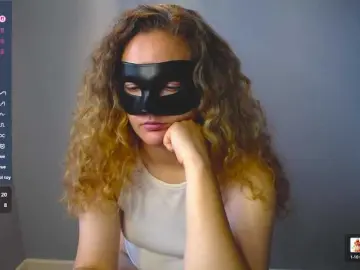 Bubbblegum  live sex cam