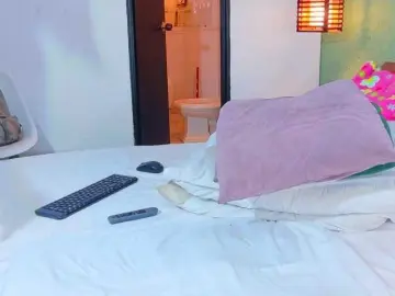 DANAABROWN  live sex cam