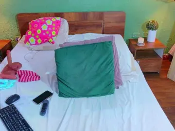 DANAABROWN  live sex cam