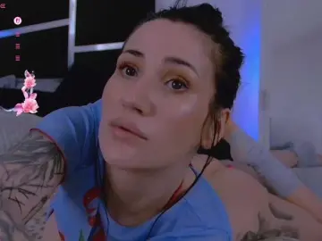 KimLuv  live sex cam