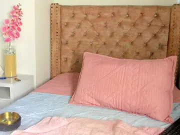 LauraHotties  live sex cam