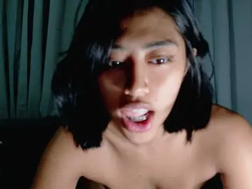 LittleHermes  live sex cam