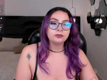 LoiseHarper  live sex cam