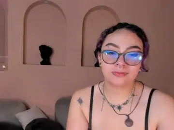 LoiseHarper  live sex cam