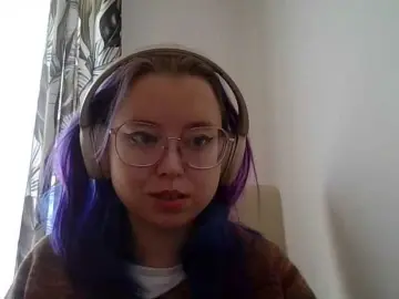 MaddieOrgasm  live sex cam