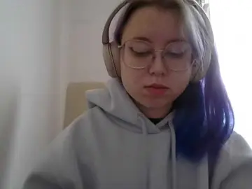 MaddieOrgasm  live sex cam
