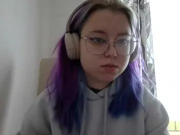 MaddieOrgasm  live sex cam